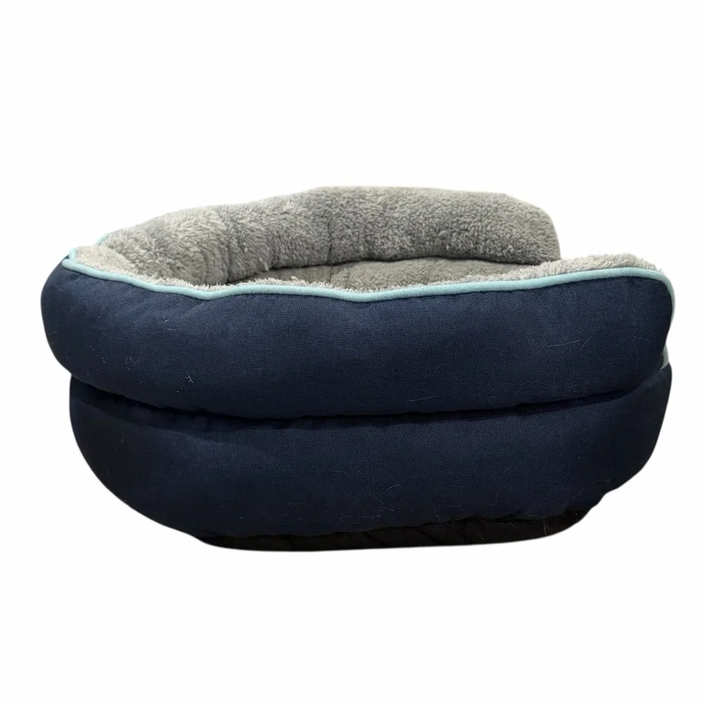 PureWags Navy & Gray 20 Inch Round Washable Cat Bed with Non-Slip Base